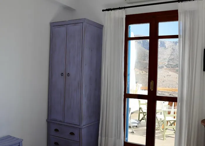 Theoreion Guest house