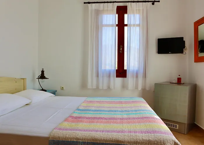 Theoreion Guest house Tholaria