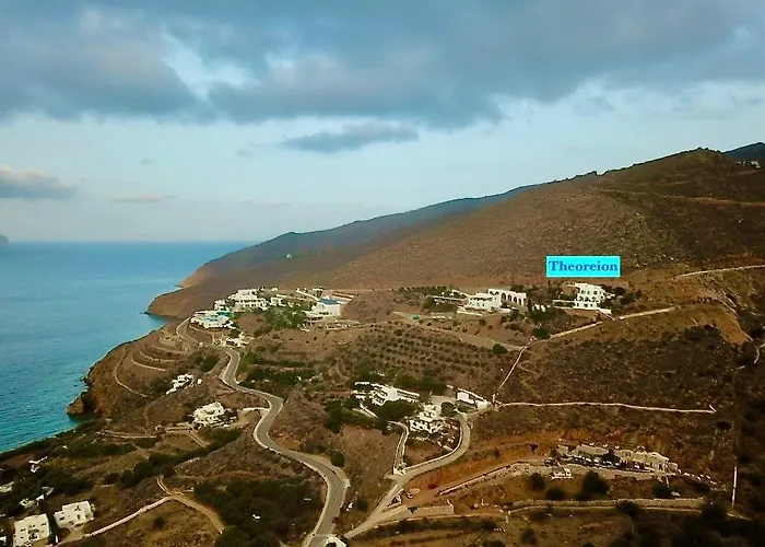 Theoreion Guest house Tholaria