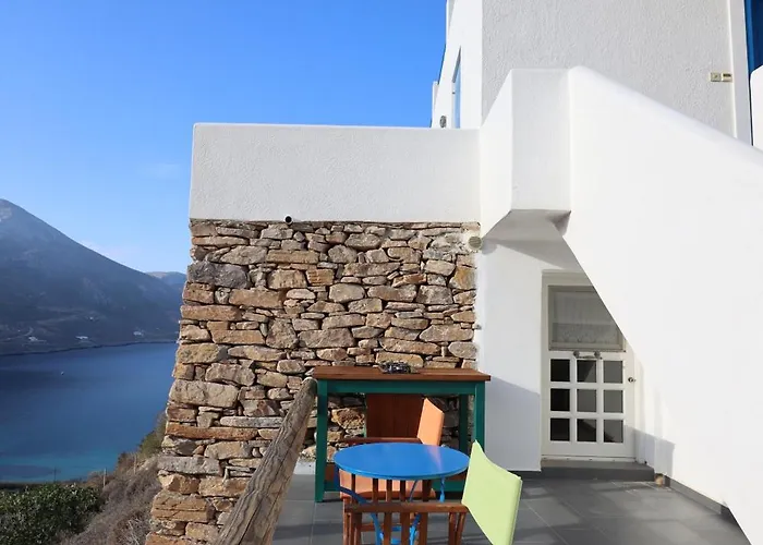 Guest house Theoreion Tholaria