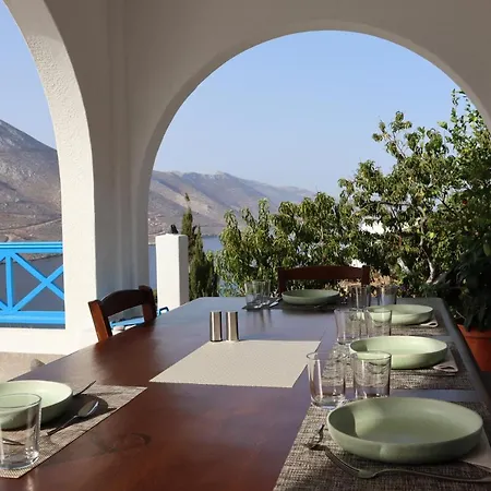 Theoreion Gasthuis Tholária