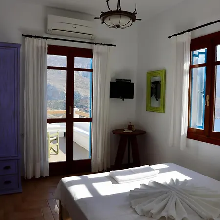 Theoreion 4* Tholária