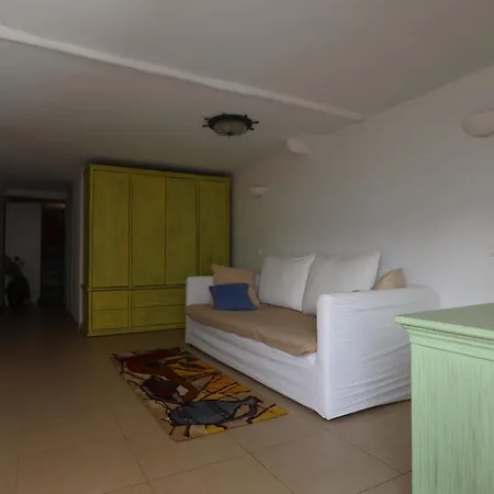 Theoreion Gasthuis Tholária