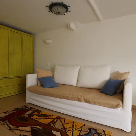 Theoreion 4* Tholária