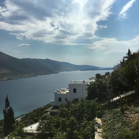 Gasthuis Theoreion Tholária