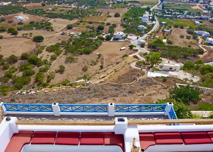 Theoreion 招待所 4*